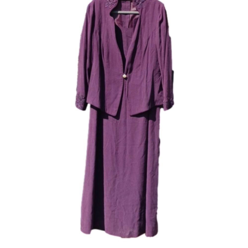 Beautiful purple embroidery dress with jacket size 10/12